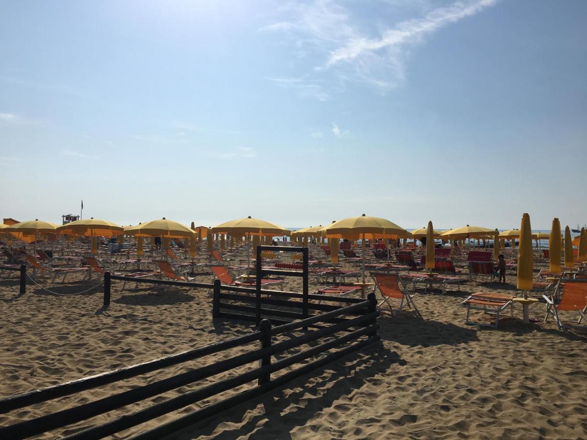 Nuovo E Centrale Appartamento 3-4 Persone Lido di Jesolo Bagian luar foto
